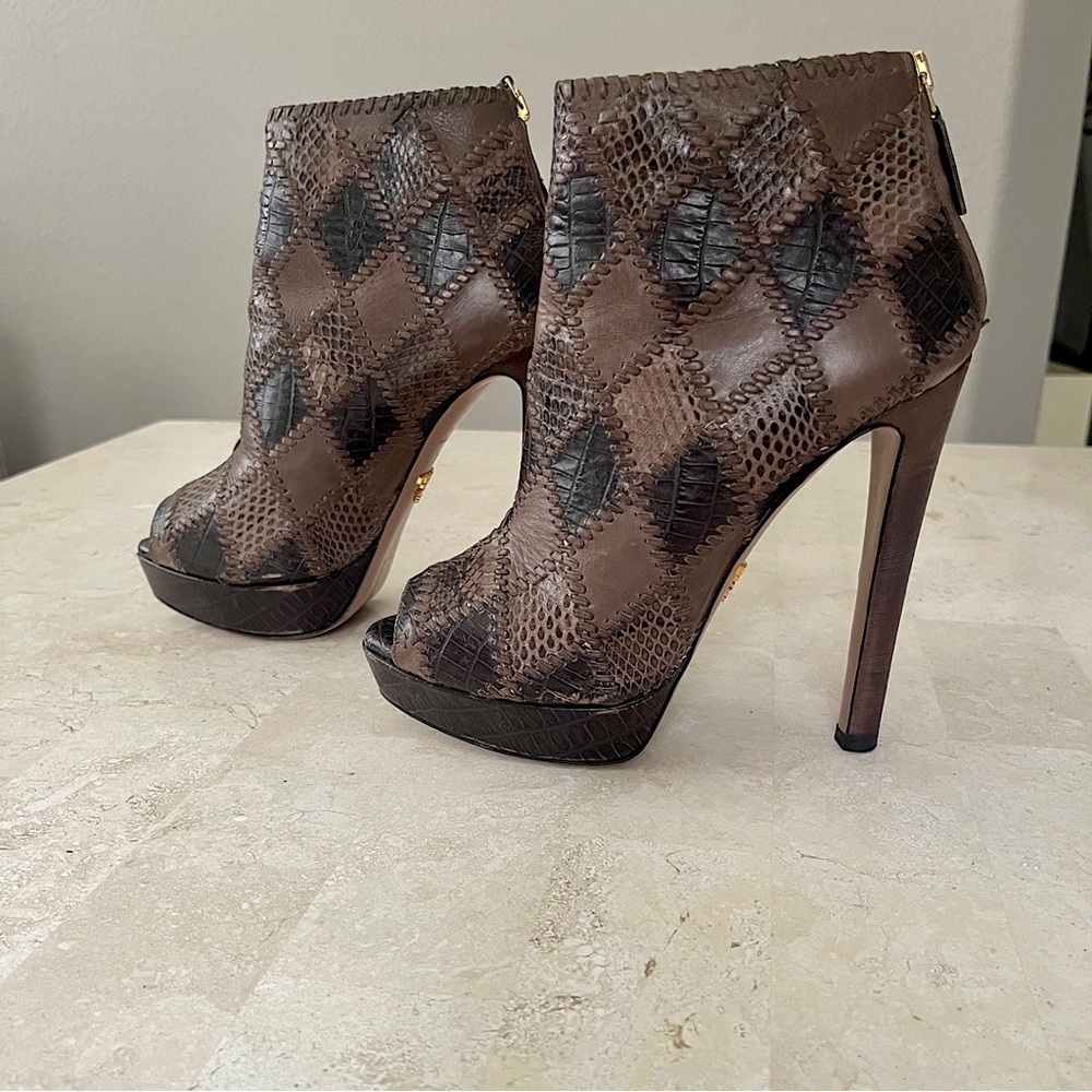 Prada platform ankle boot - Picture 4 of 8